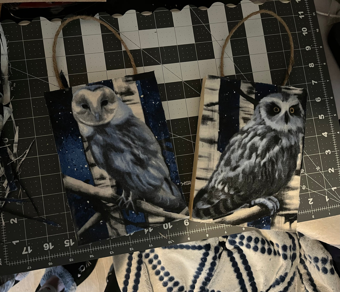 Owls on wood to hang on the wall
