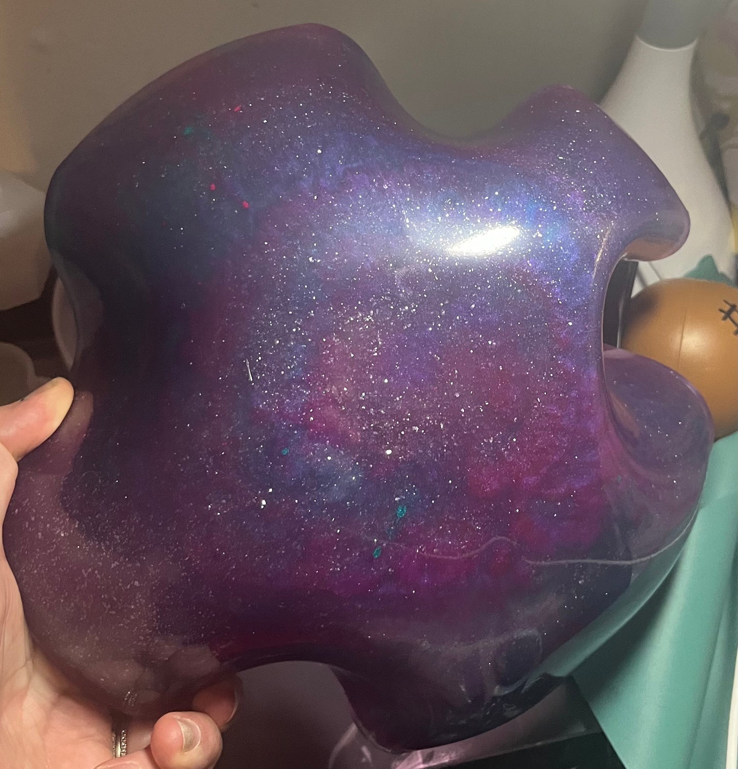 Wavy bowl