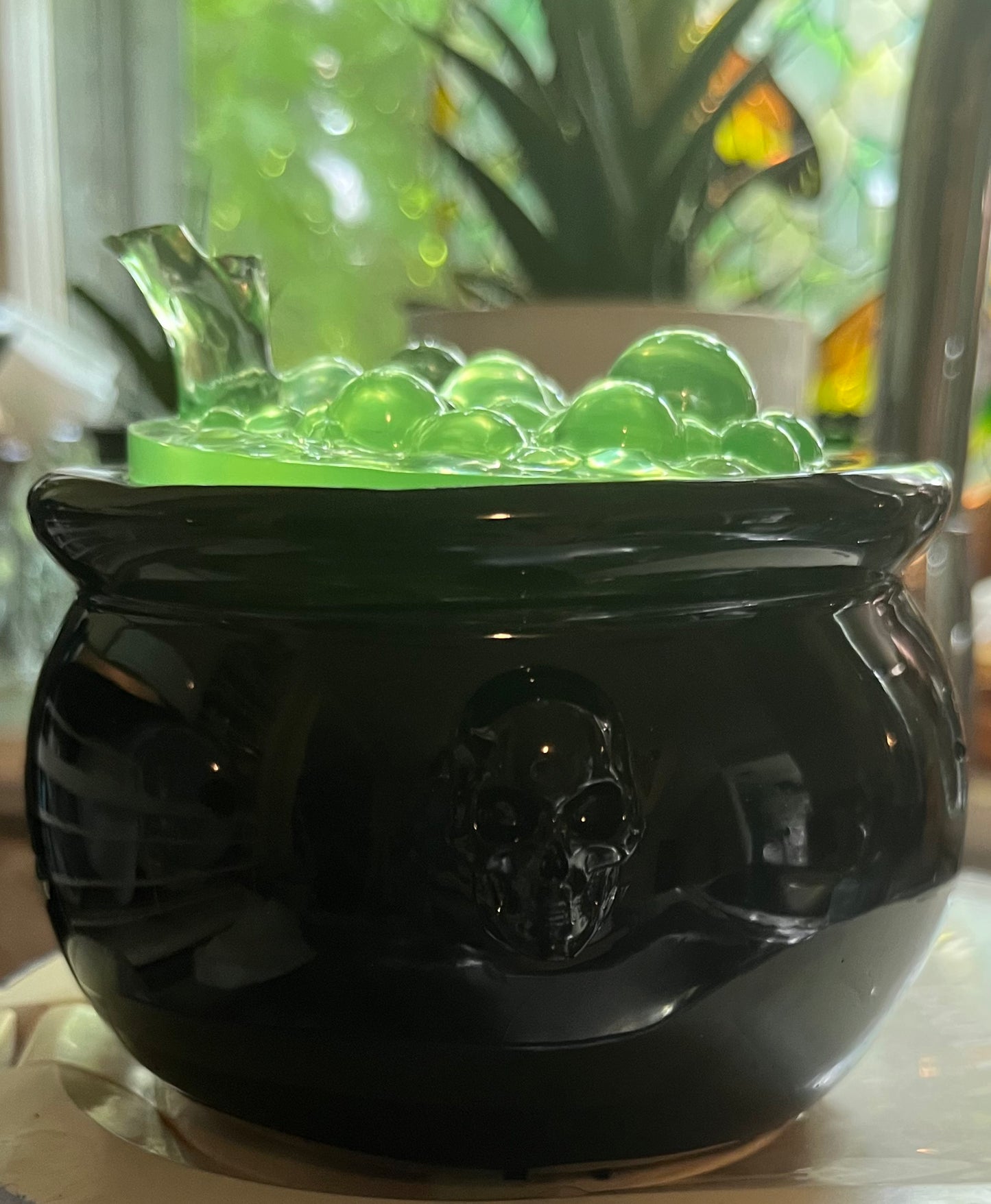 Decorative cauldron
