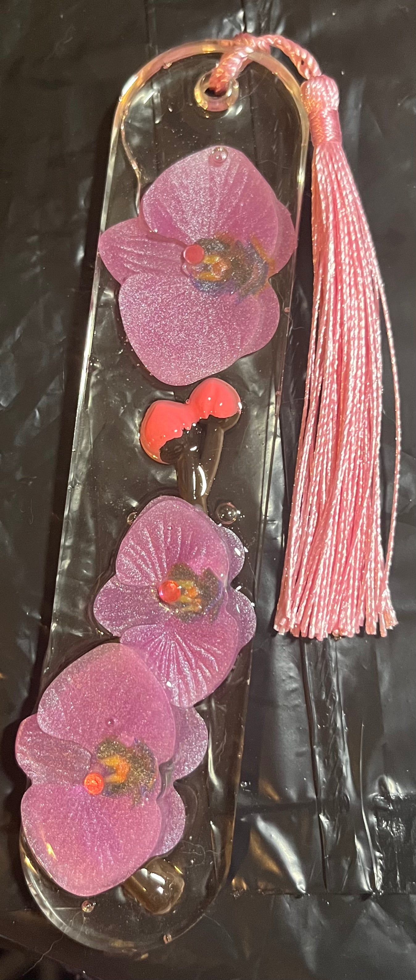 Iris bookmark