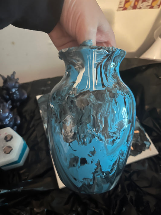 Vase and matching painting