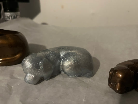 Medium dog statue