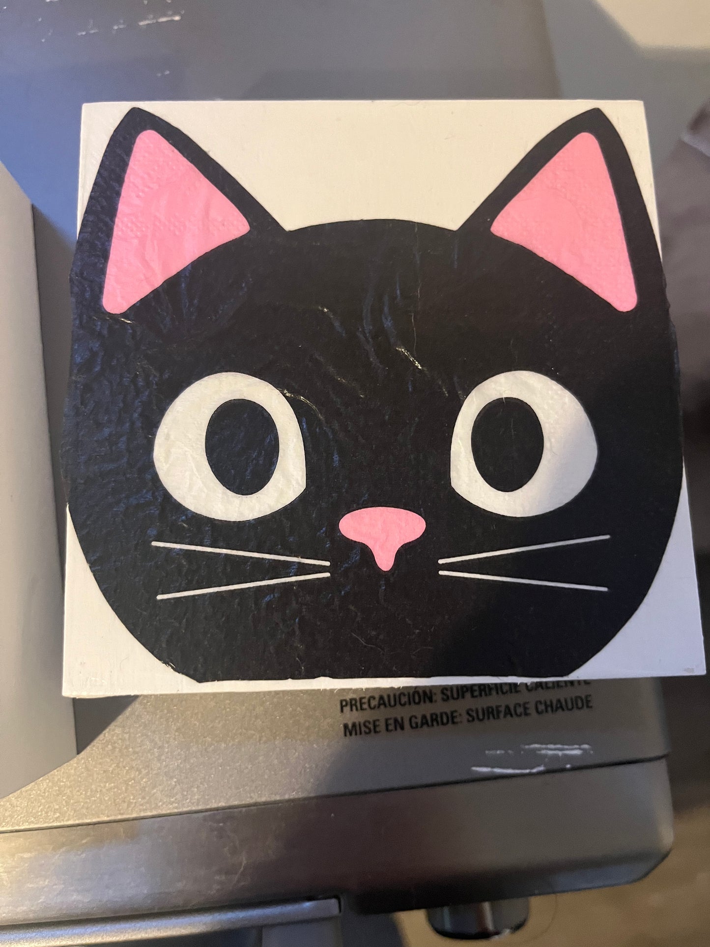 Kitty face wall art