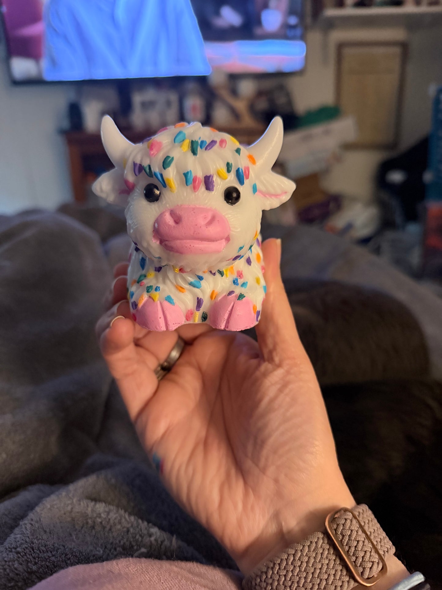 Highland cow electric candle holder