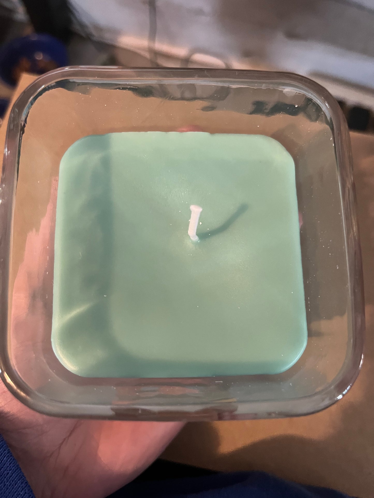 Candle with a hint of peppermint
