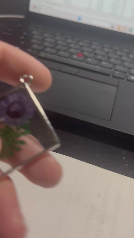 Flower pendant